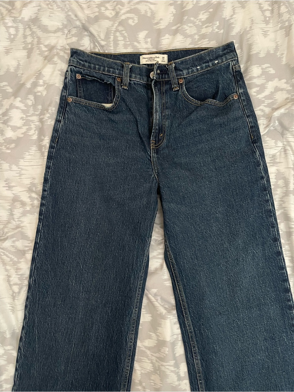 Abercrombie & Fitch 
Vintage Comfort Stretch

High Rise 90s Relaxed Jean